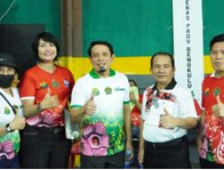 Apresiasi Wawali Dedy Pada Turnamen Badminton Yang Digelar Oleh Kemenag