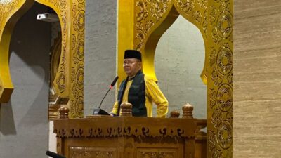 Gubernur Rohidin Bertindak Sebagai Khatib Sholat Tarawih Pertama Dibulan Suci Ramadhan 1444H.
