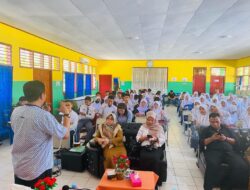 Dewan Provinsi Usin Sembiring Sosialisasi HAM dan Demokrasi Terhadap Siswa SMAN 1 Kota Bengkulu