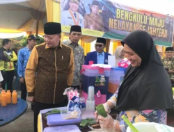 Gubernur Bengkulu Meninjau UMKM Nelayan di Kelurahan Sumber Jaya